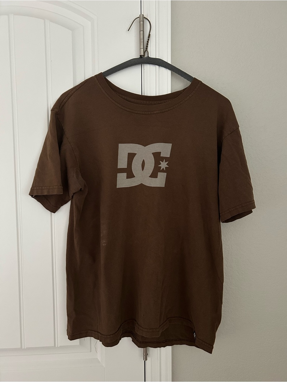 DC Brown Logo T-Shirt